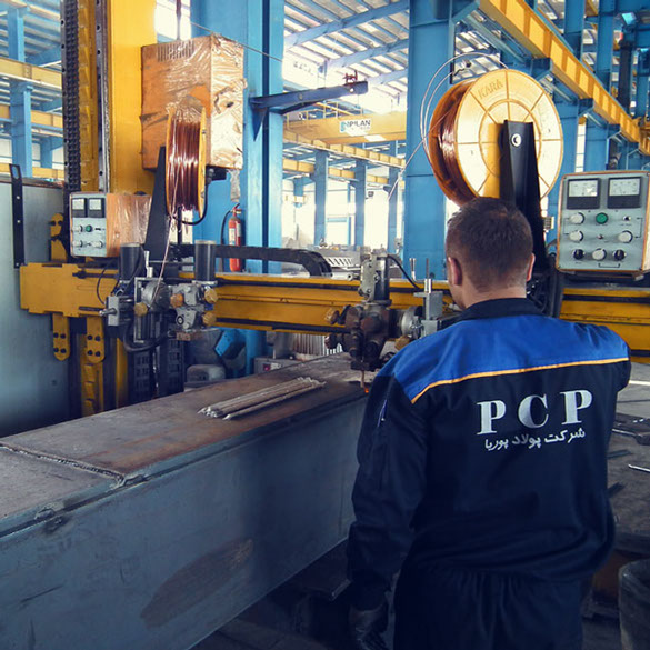 ساخت اسکلت فلزی تجهیزات کارخانه پولاد پوریا